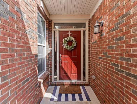 24323 Heatherwood Drive, South Lyon, MI 48178 photo 3
