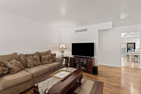 42991 Saxony Road, Canton, MI 48187 photo 5