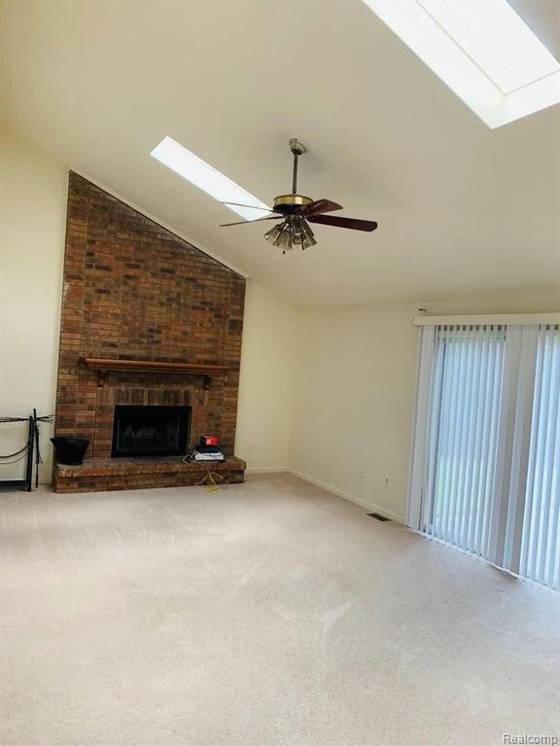 624 Burr Oak Drive, Ann Arbor, MI 48103 photo 2
