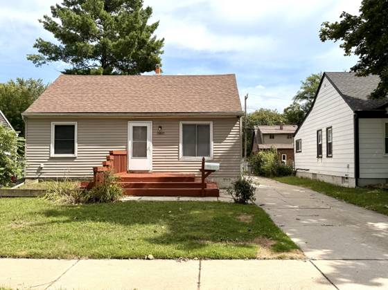 15860 Lexington, Redford, MI 48239 photo 2