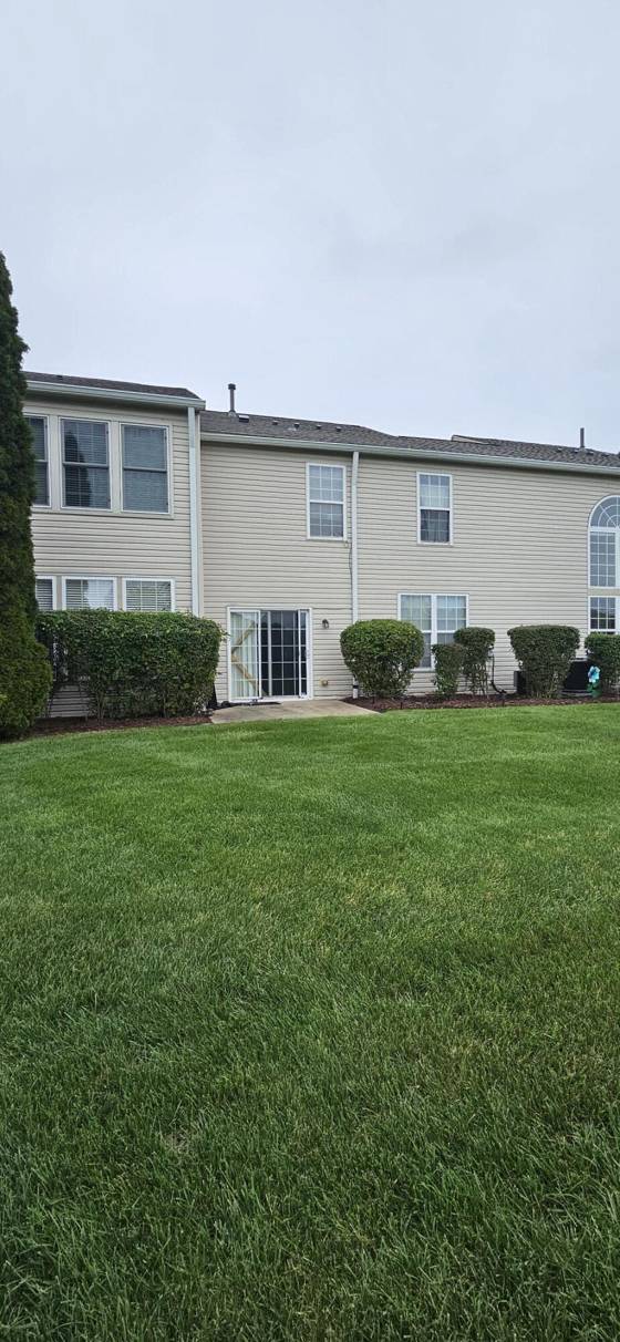 26691 Kirkway Drive, Woodhaven, MI 48183 photo 4