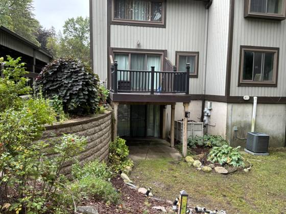 515 Victoria Square, Brighton, MI 48116 photo 2