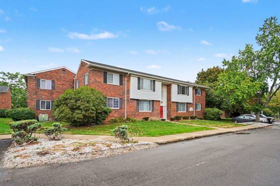 25325 Shiawassee Circle #204, Southfield, MI 48033 photo 3