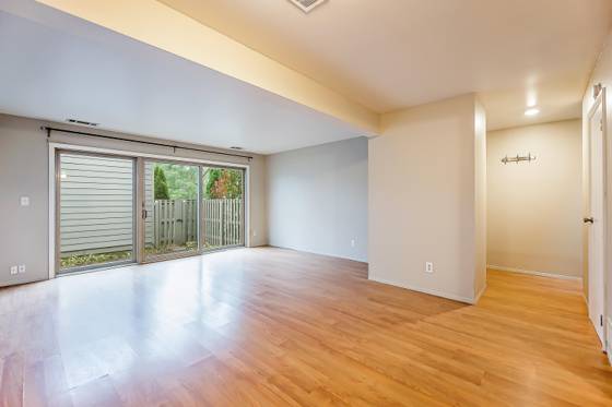 718 Watersedge Drive, Ann Arbor, MI 48105 photo 4