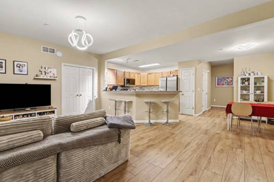 8181 Autumn Woods Trail, Ypsilanti, MI 48198 photo 3