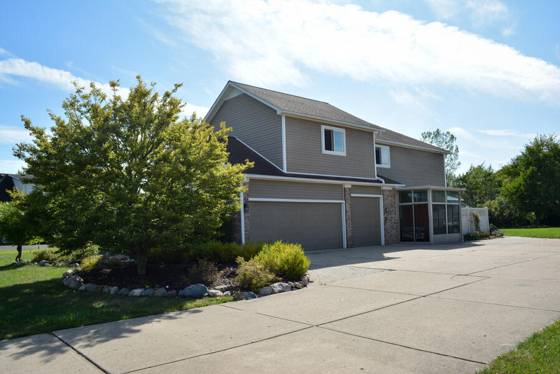25548 Winding Creek Drive, New Boston, MI 48164 photo 4
