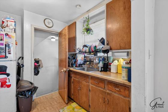8304 Wyoming Avenue, Detroit, MI 48204 photo 4