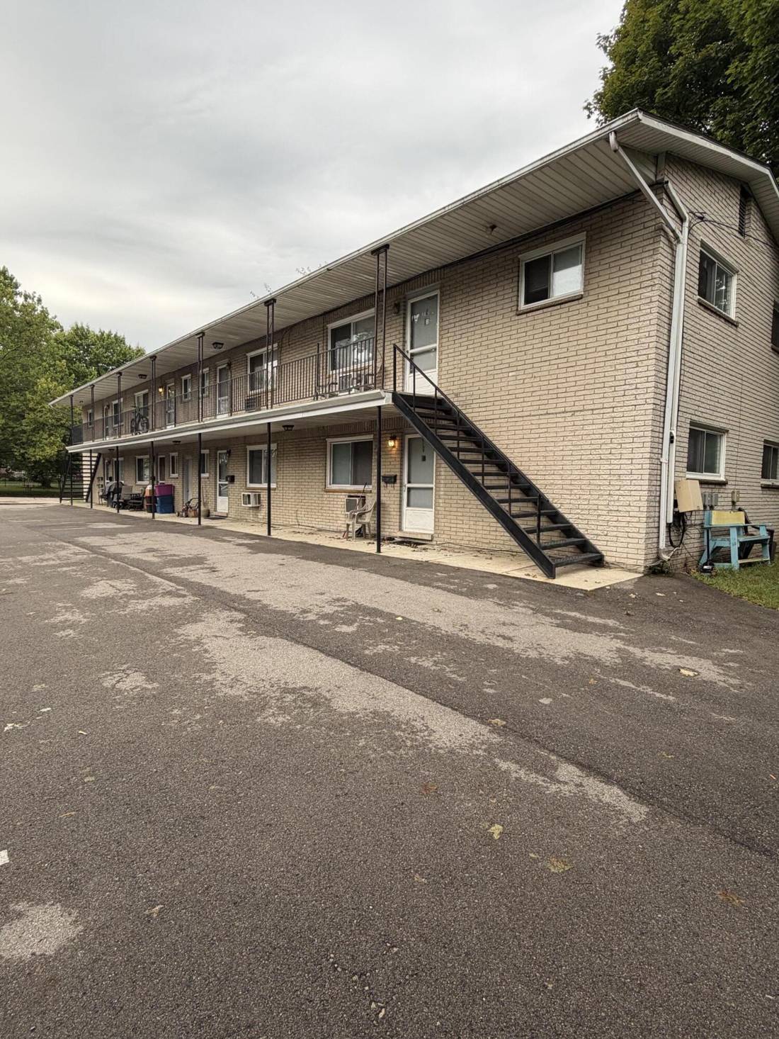 75 S Liberty Street, Belleville, MI 48111