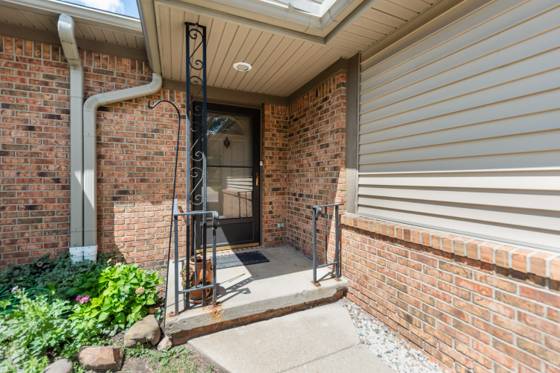 908 Moore Drive, Chelsea, MI 48118 photo 3