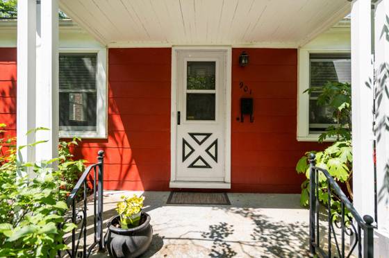 901 Gott Street, Ann Arbor, MI 48103 photo 3