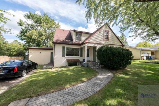 1860 N Maple Road, Ann Arbor, MI 48103 photo 2