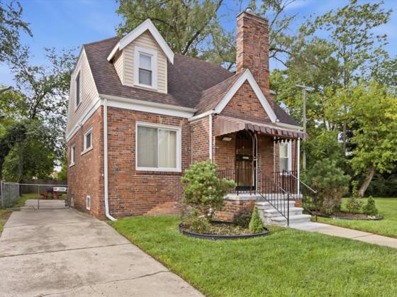21151 Santa Clara, Detroit, MI 48219 photo 3