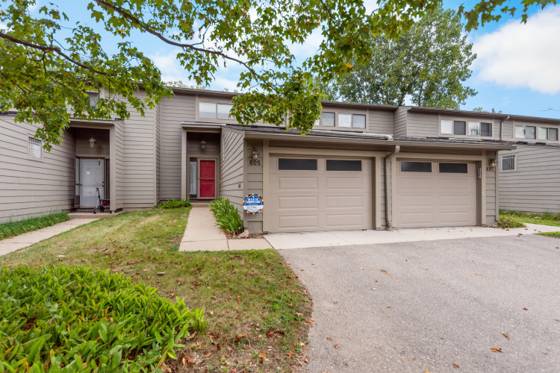 605 Watersedge Drive, Ann Arbor, MI 48105 photo 4