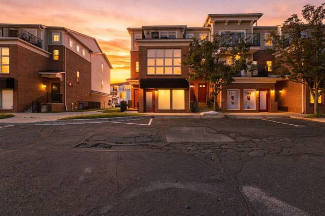 113 Legato Drive, Walled Lake