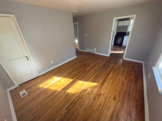 18761 Kingsville Street, Harper Woods, MI 48225 photo 5