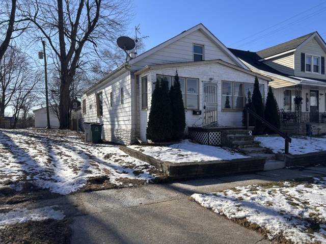 32 E George Avenue, Hazel Park, MI