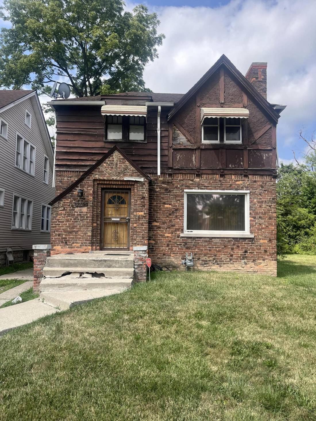 9165 Steel Street, Detroit, MI 48228