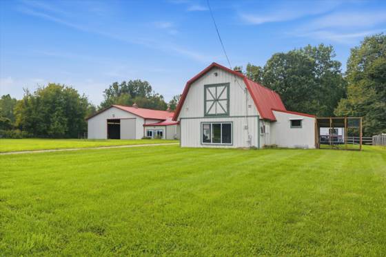 9623 Earhart Road, South Lyon, MI 48178 photo 4