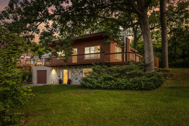 11959 Portage Lake Avenue, Pinckney, MI