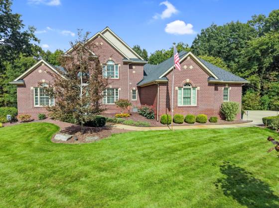 8541 Lone Meadow Court, Howell, MI 48843 photo 2