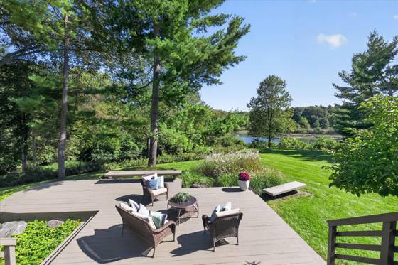 3265 N Maple Road, Ann Arbor, MI 48105 photo 2