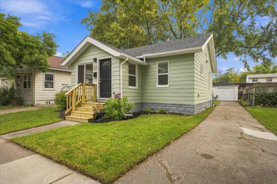 2138 Leitch Road, Ferndale, MI 48220 photo 4