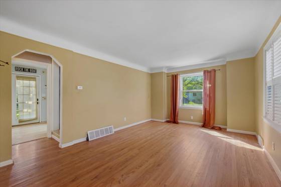 510 Thomas Street, Ypsilanti, MI 48198 photo 4