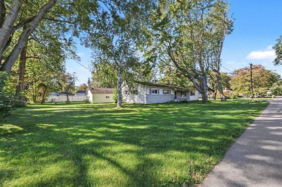 843 Golfview, Algonac, MI 48001 photo 2