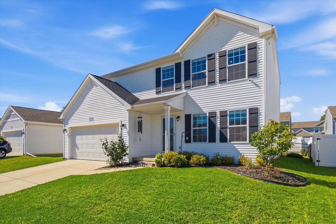 2745 Jordan River Drive, Fowlerville, MI 48836