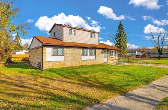 27002 Stacy Street, Taylor, MI 48180 photo 3