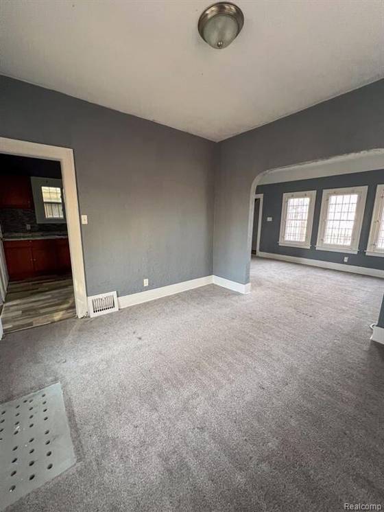 14318 Kilbourne Avenue, Detroit, MI 48213 photo 4