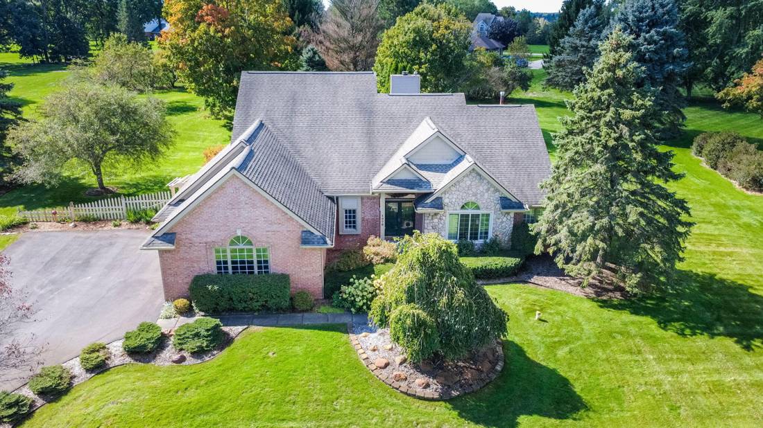 1978 Mayfair Drive, White Lake, MI 48383