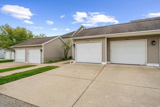 1755 Weatherstone Drive, Ann Arbor, MI 48108 photo 2