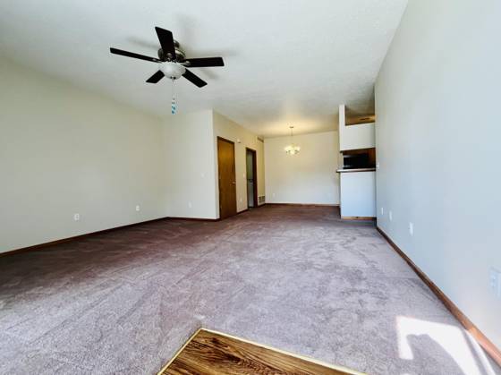 15745 Parkway Lane, Southgate, MI 48195 photo 4
