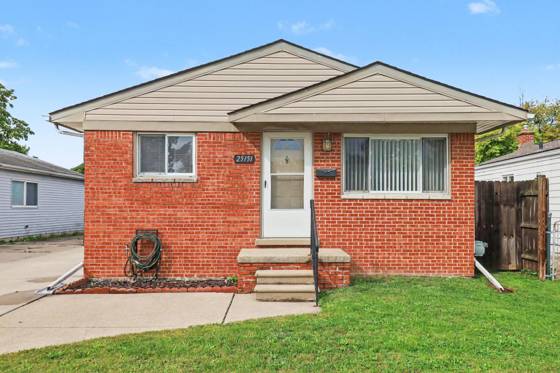 25151 Pearl Street, Roseville, MI 48066 photo 4
