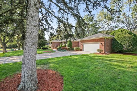 43 N Clubview Drive, Ypsilanti, MI 48197 photo 2