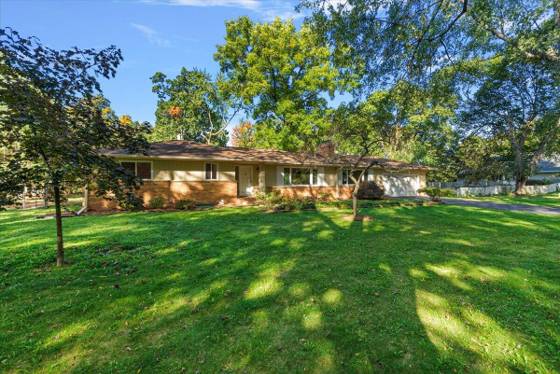 183 N Clubview Drive, Ypsilanti, MI 48197 photo 2