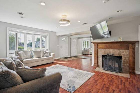 1400 Bamford Drive, Waterford, MI 48328 photo 4