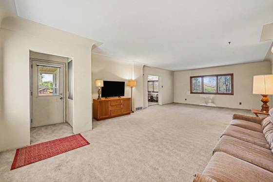 6350 Hellner Road, Ann Arbor, MI 48105 photo 3