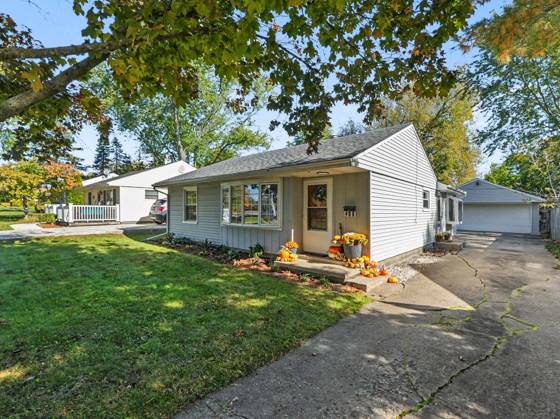 406 N Harris Street, Saline, MI 48176 photo 2