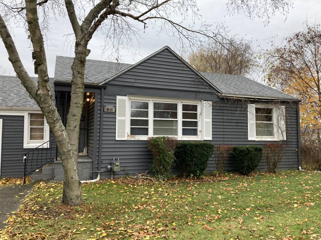 18646 Old Homestead Drive, Harper Woods, MI 48225