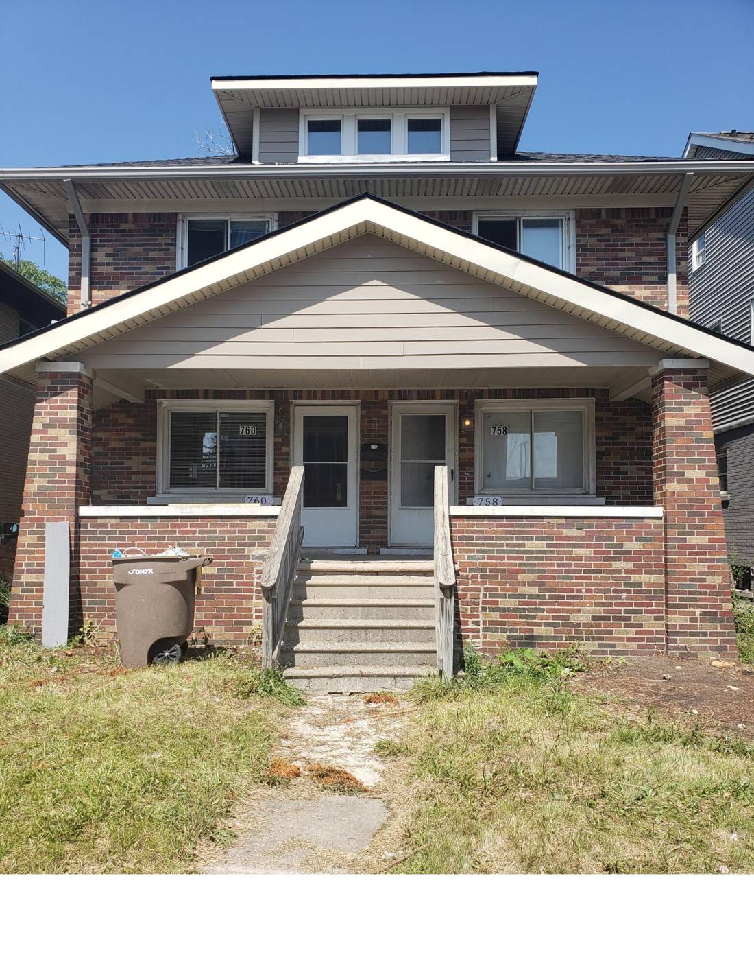 758 W Huron Street, Pontiac, MI 48341