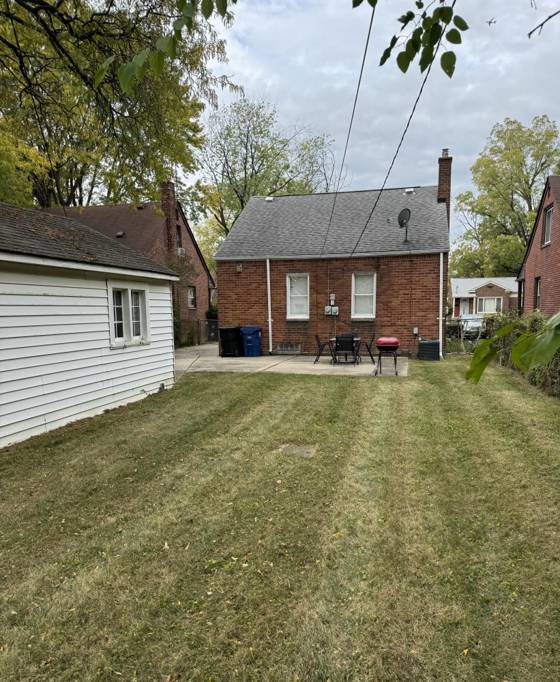 11768 Hazelton, Redford, MI 48239 photo 3