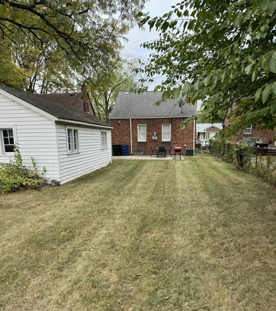 11768 Hazelton, Redford, MI 48239 photo 4