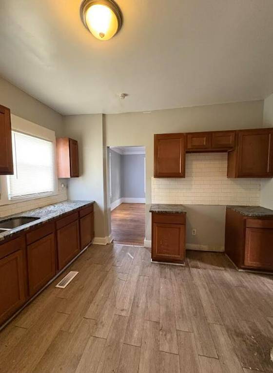 81 Woodland Street, Detroit, MI 48202 photo 2
