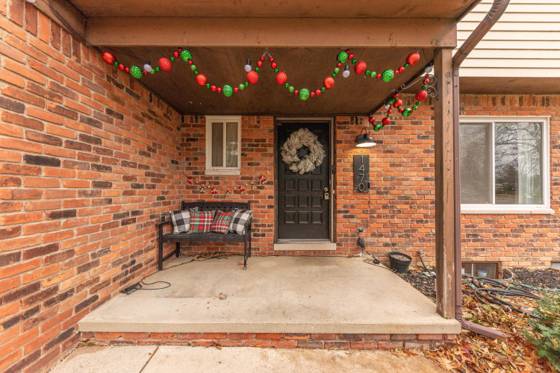 1470 Nightingale Road, Wixom, MI 48393 photo 4