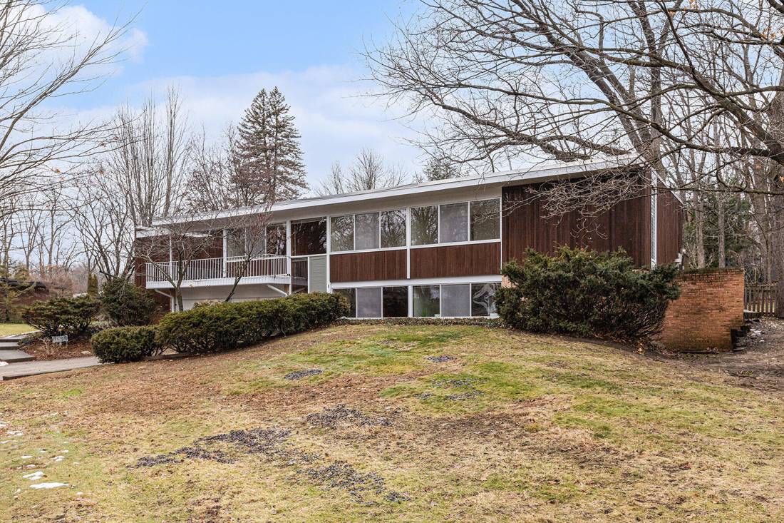 2427 Londonderry Road, Ann Arbor, MI 48104