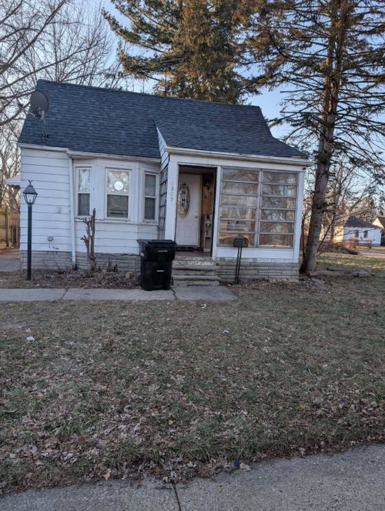 8309 Brace Street, Detroit, MI 48228 photo 2