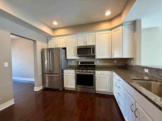 2564 W Towne Street, Ann Arbor, MI 48103 photo 2