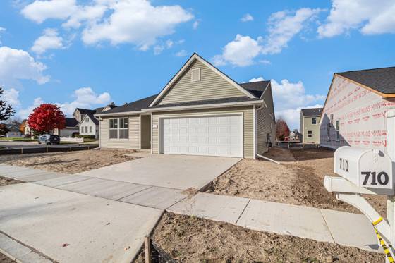 725 Jefferson Lane, Milan, MI 48160 photo 2